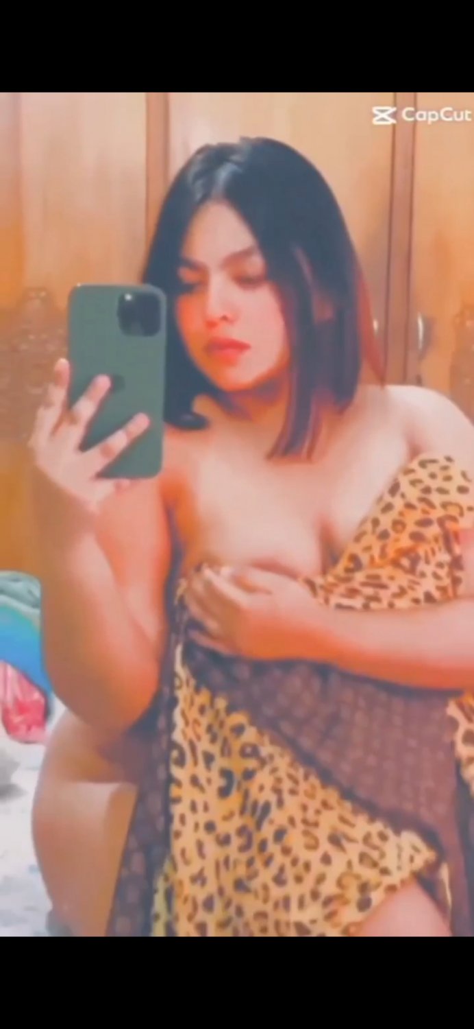 Punjabi-girl-ki-big-boobs-ki-sexy-selfie-video - EroMe