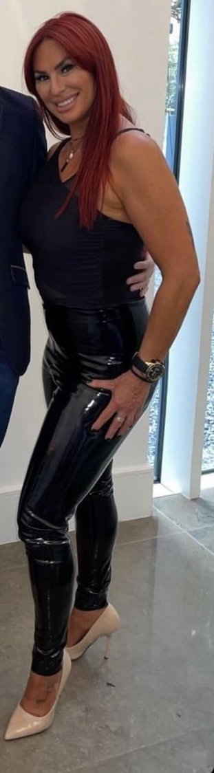 Misc Celebs - Boots and Leather #DZ2un77U