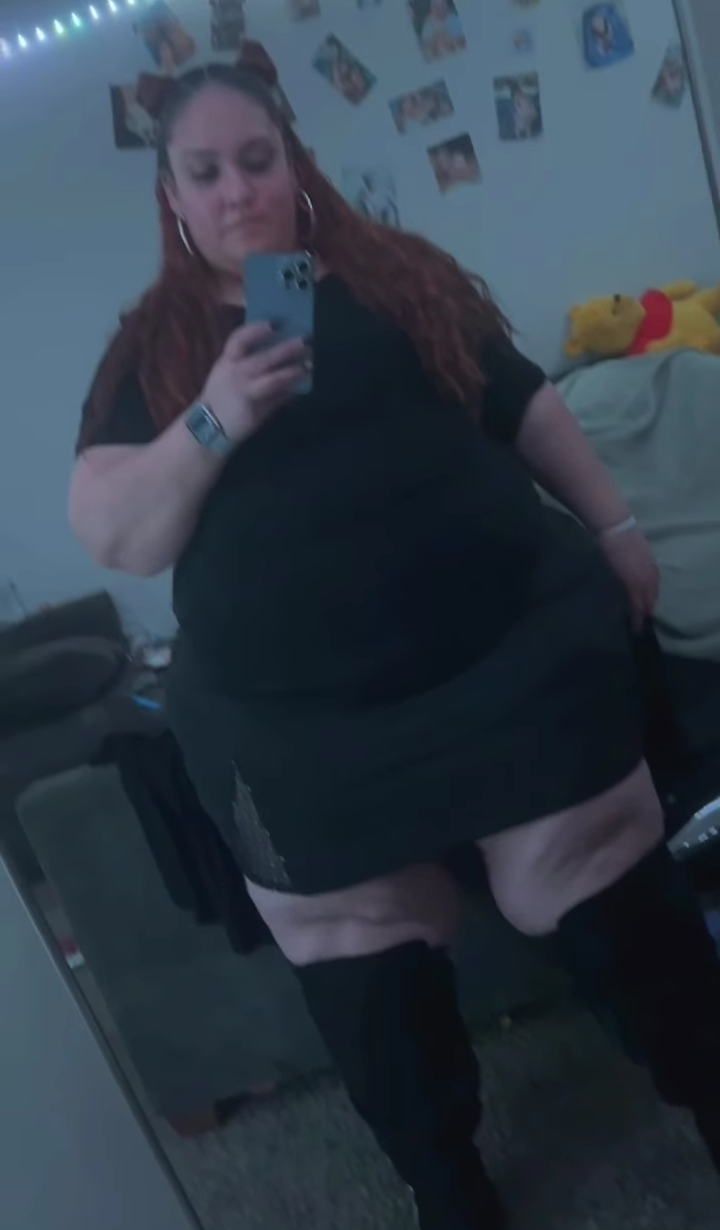 Random chicks 45 #Z5ZSm46e