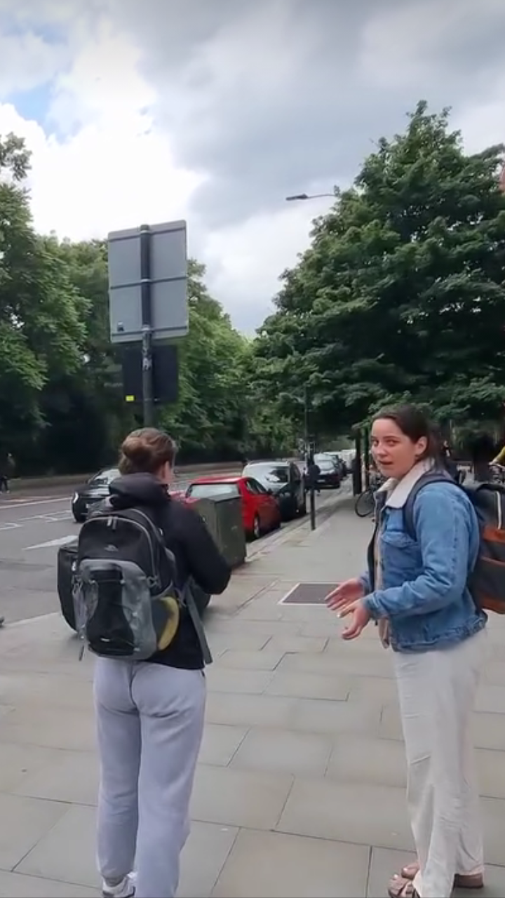 Random chicks 45 #x0uiTIl8