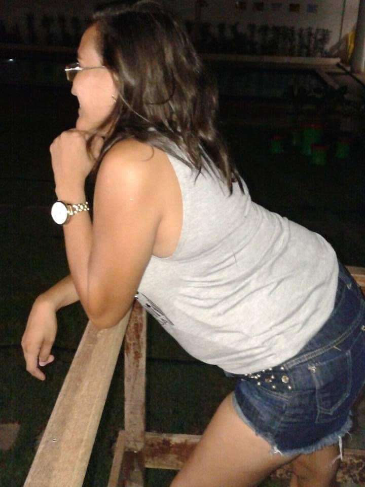 Titia puta #4kWDBw0Q