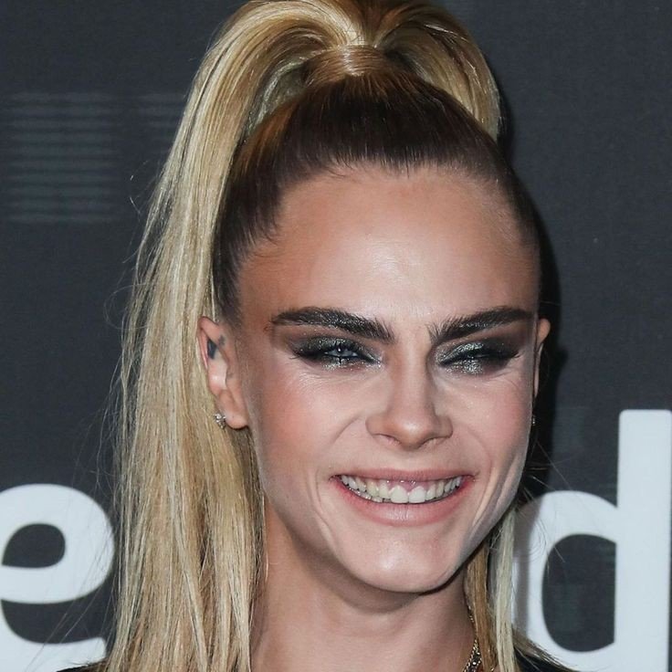 Cara Delevingne #kCUXieDe