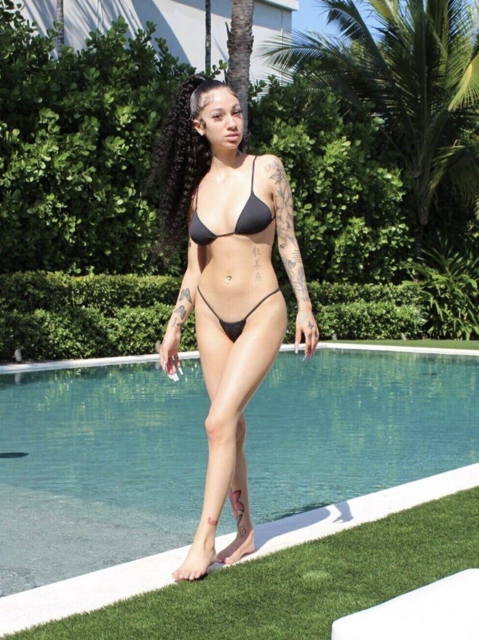 Bhad Bhabie is The Hottest Rapper🔥 #TxUGmzL2