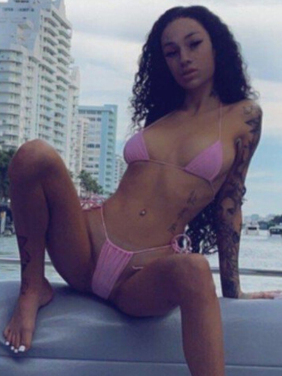 Bhad Bhabie is The Hottest Rapper🔥 #XBiS1uf5