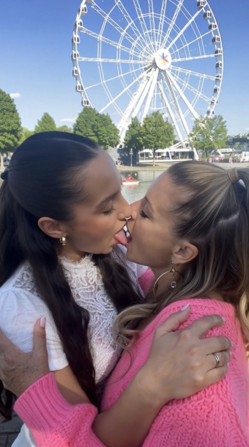 Ai fantasy mother daughter duo #zKSBLSTz